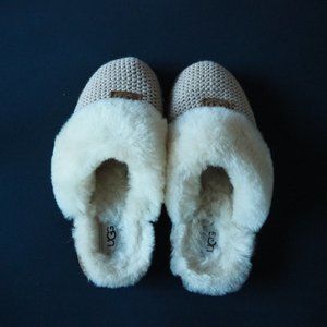 UGG Slippers Women's Size 8 Beige/Sand color